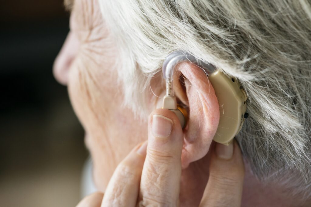 Tips for Communicating with Seniors with Hearing Loss